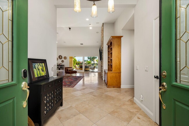 Building Photo - 45168 Coeur Dalene Dr