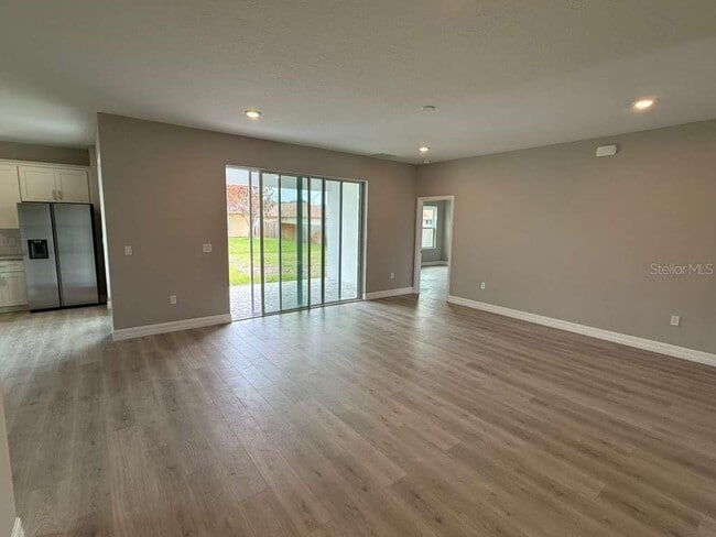 Building Photo - 438 Awin Cir SE