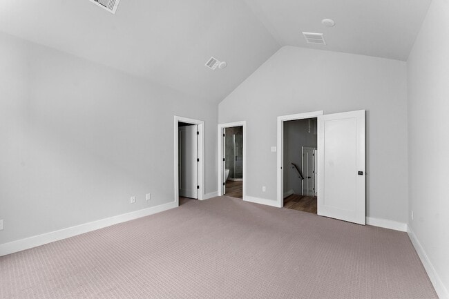 Building Photo - 2183 Mansfield St
