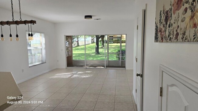 Building Photo - 102 Chelsea Dr