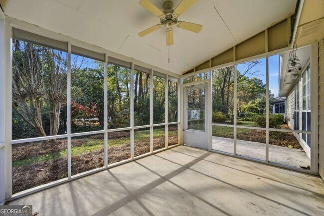 Building Photo - 3070 Bugle Dr