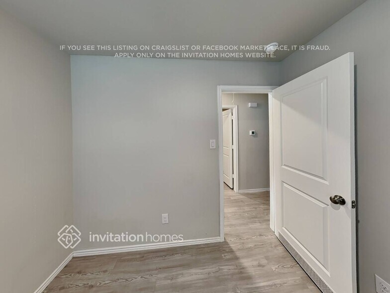 Building Photo - 8248 Piedra Medina