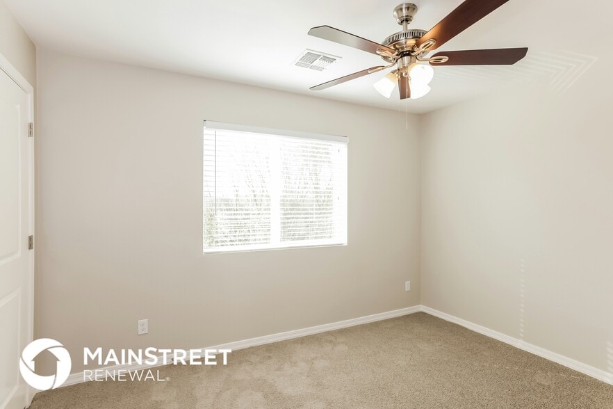 Building Photo - 2000 N 36th St