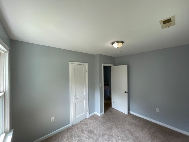 Building Photo - 1100 Goddin St