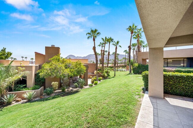 Building Photo - 73416 Mariposa Dr