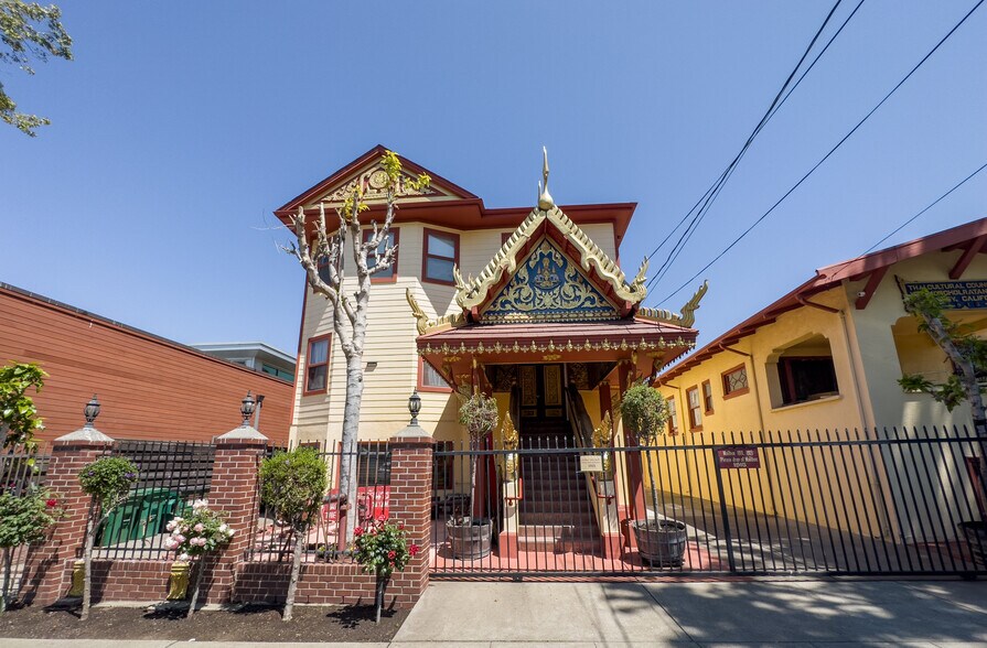Building Photo - 1937 Russell St