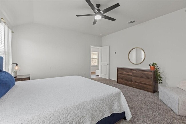 Building Photo - Modern single-story home with 4 bedrooms, 2 bathrooms, open-concept living, stylish kitchen, two-...