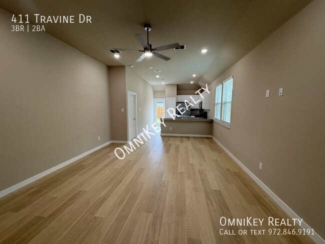 Building Photo - 411 Travine Dr