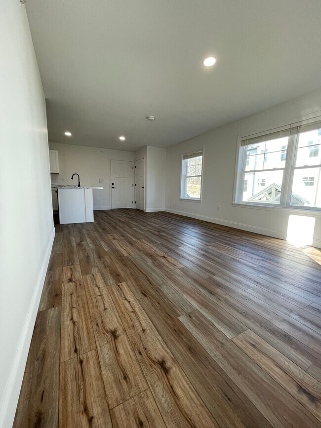 Stable Ridge Apartments 539 Court St Auburn ME 04210 Apartment Finder