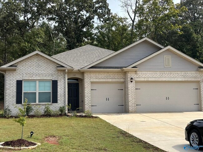 Building Photo - 105 High Leaf Dr