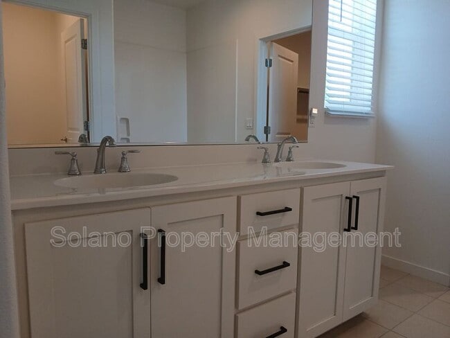 Building Photo - 1284 Warmth Ct