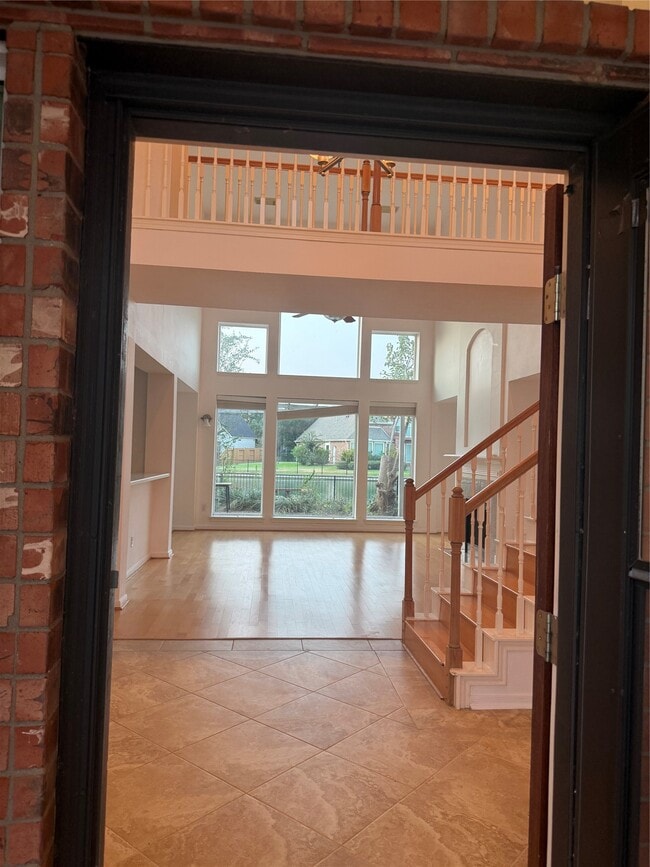 Building Photo - 12022 Miramar Shores Dr