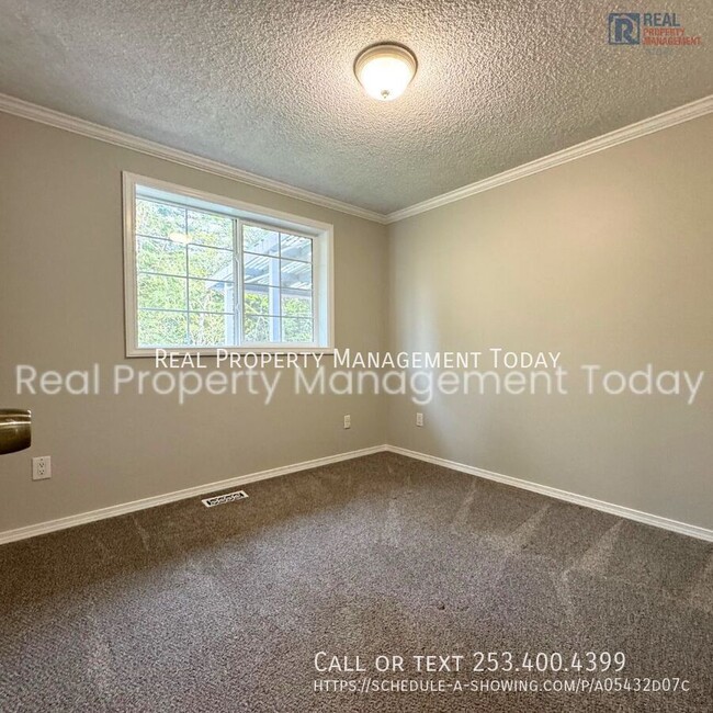 Building Photo - 31720 3rd Pl S