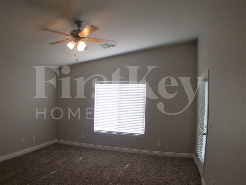 Building Photo - 5728 Hornbrook St