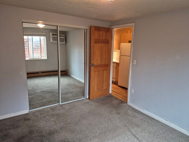 Building Photo - 155 S Pennsylvania St