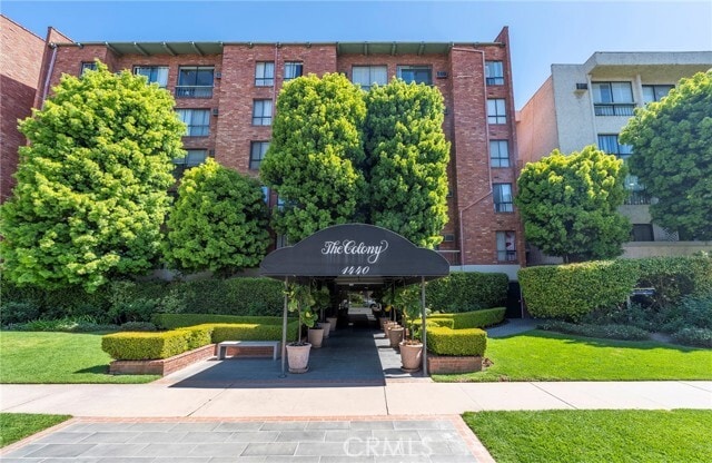 Building Photo - 1440 Veteran Ave