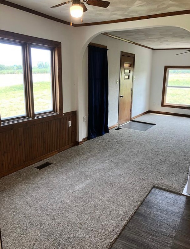 Building Photo - 205 S 1st St