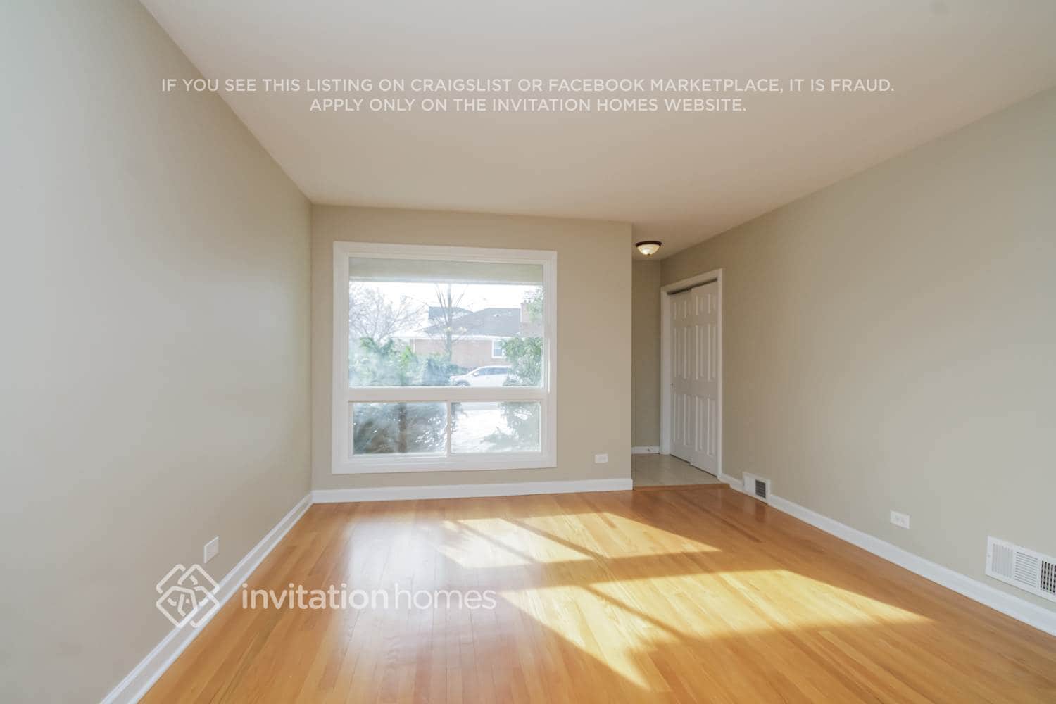 Building Photo - 5240 Lee St