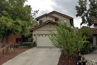 Building Photo - Fantastic Home with 4 Bedrooms in Antioch