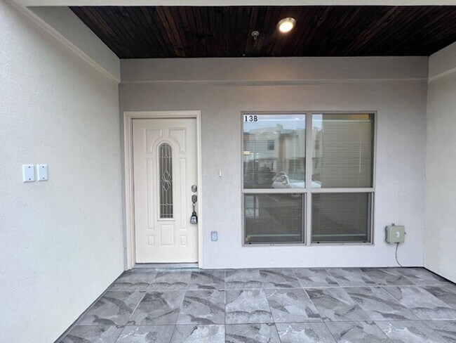 Building Photo - THE DORADO CONDOMINIUMS