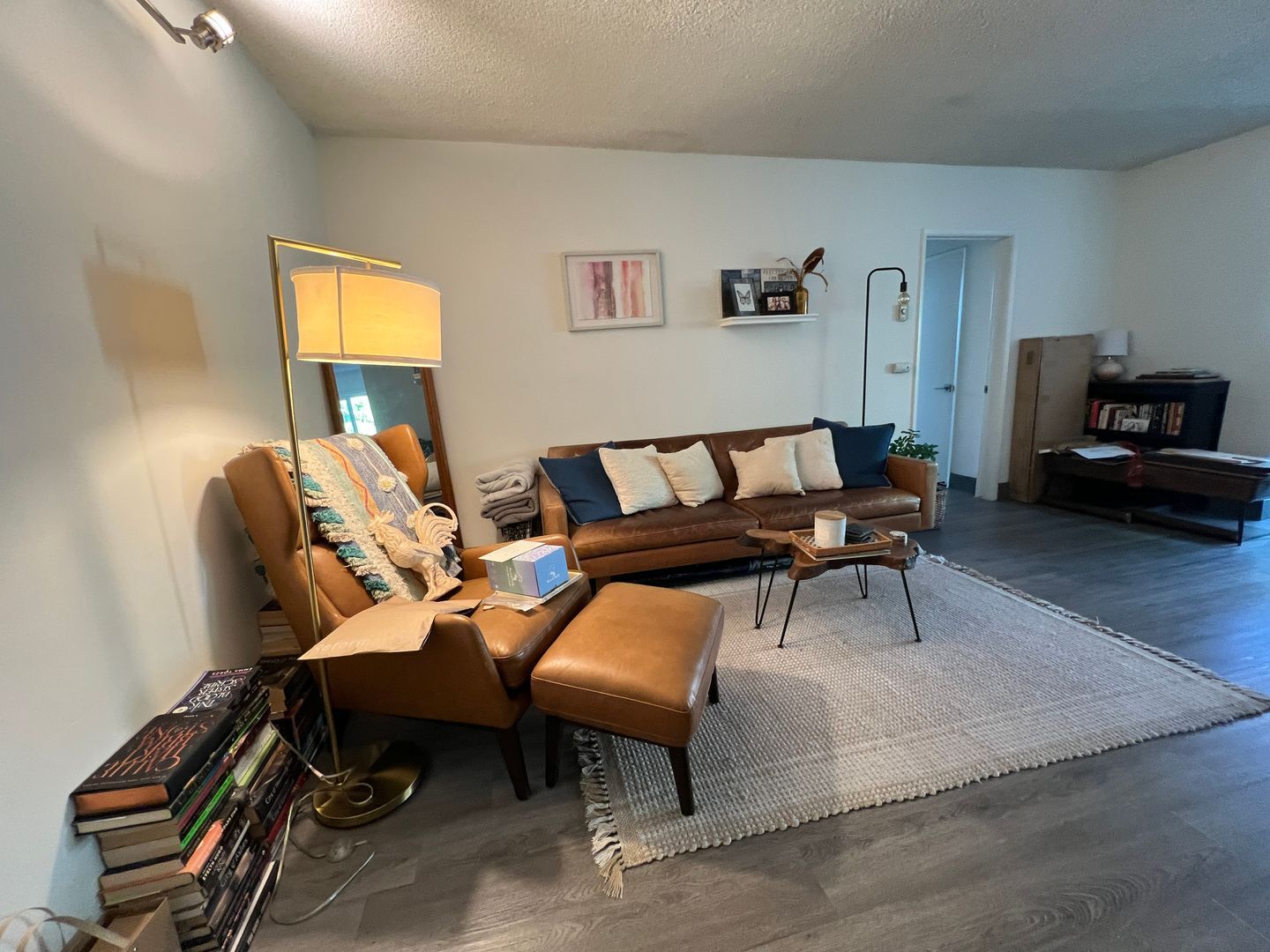 Building Photo - 3359 Mentone Ave