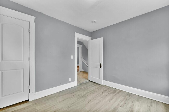 Building Photo - 1486 E 134th St