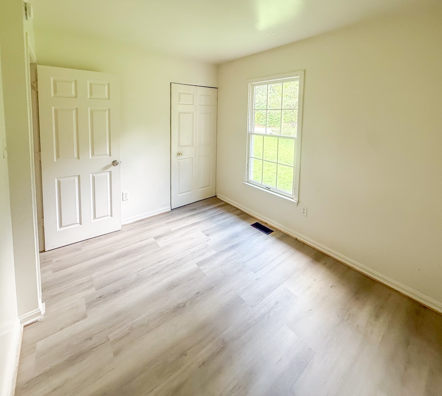 Building Photo - 520 Lancaster Creek Dr