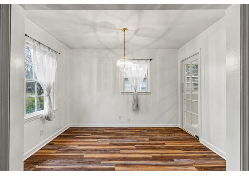 Building Photo - 3308 Kelwin Ave