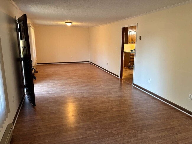 Building Photo - Charming Home for Rent on Quiet Cul-de-Sac!