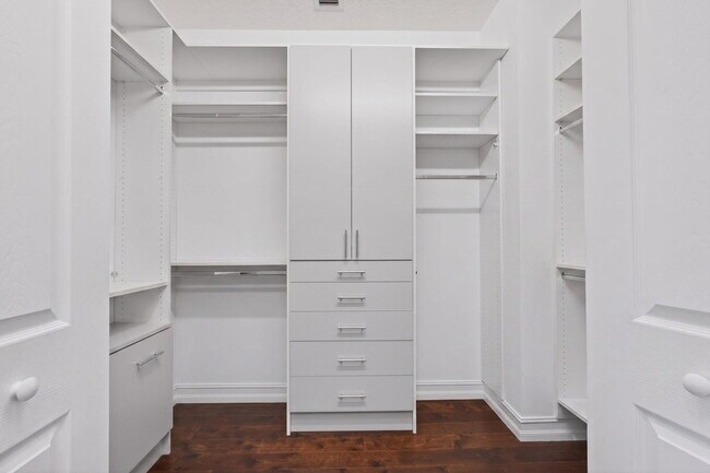 Building Photo - 13820 Imperial Topaz Trl