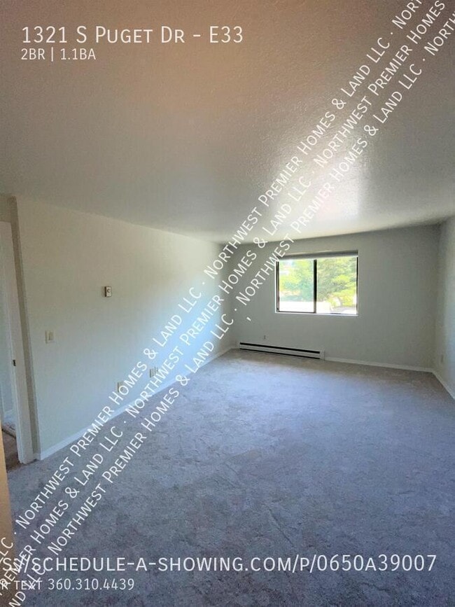 Building Photo - 1321 S Puget Dr