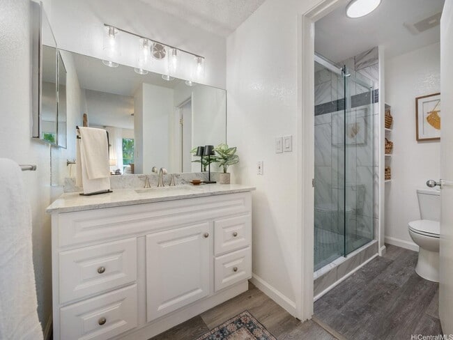 Building Photo - Crosspointe-Upgraded 2 Bedroom, 2 bath, 2 parking stalls