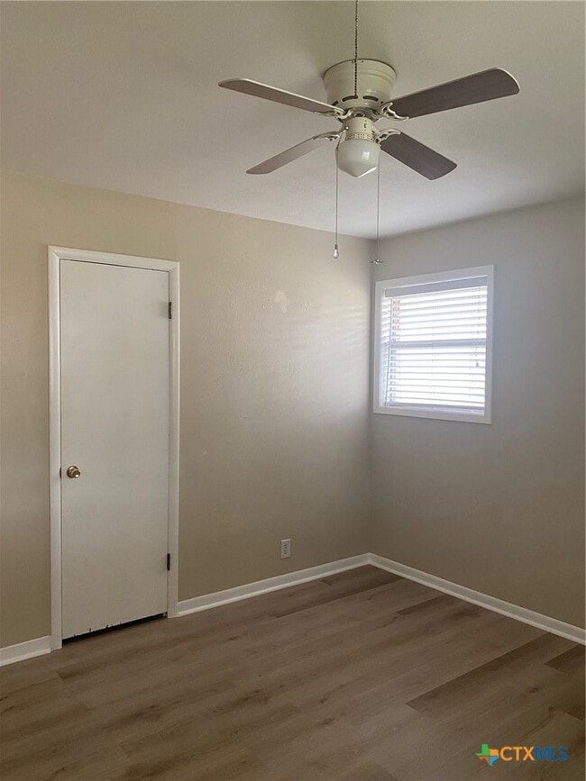 Building Photo - 3801 Lancelot Ln