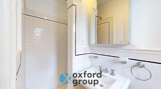 Building Photo - 2 bedroom in NEW YORK NY 10128