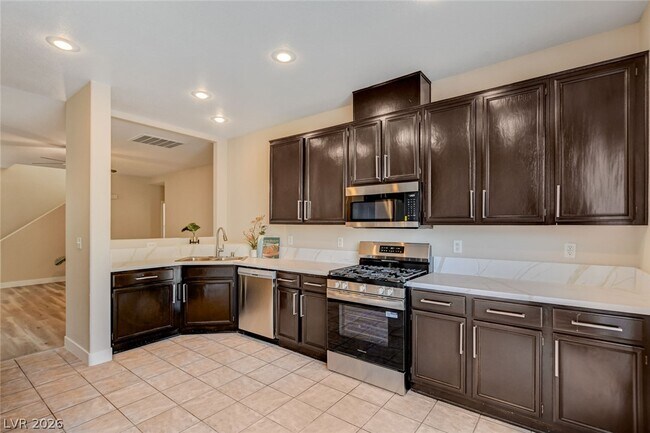 Building Photo - 3962 Coyote Ridge Ct