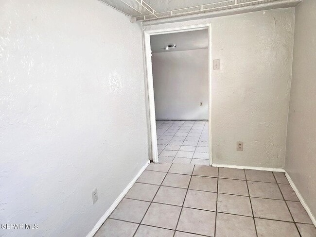 Building Photo - 1114 N El Paso St