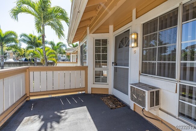 Building Photo - 2BR/2BA/2PKG UPPER LEVEL TOWNHOUSE (CROSS ...
