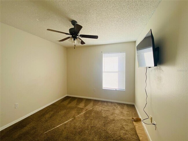 Building Photo - 638 Muskrat Dr