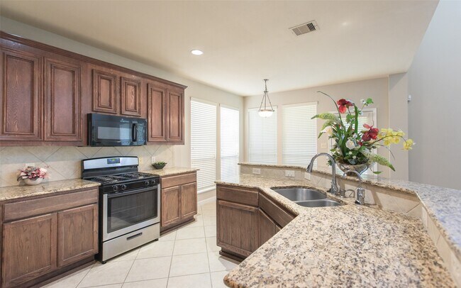 Building Photo - 20911 Avery Cove Ln