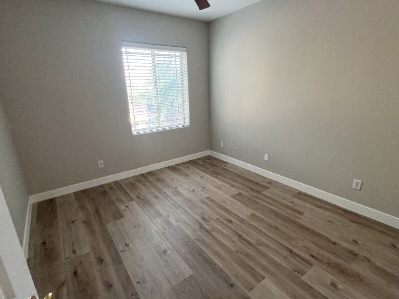 Building Photo - 1225 N 36th St