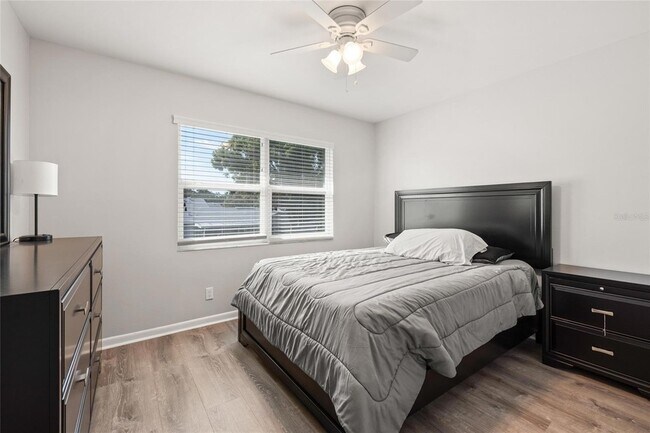 Building Photo - 3267 39th St S