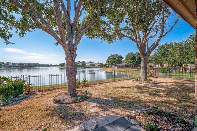 Primary Photo - 11335 Overland Trail Dr