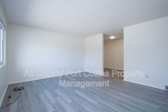 Building Photo - 1718 Larch St