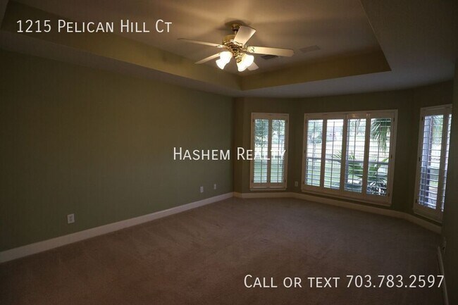 Building Photo - 1215 Pelican Hill Dr
