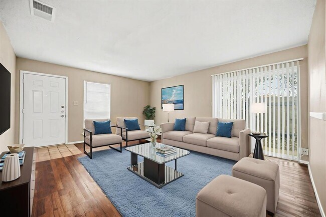 Building Photo - 5202 Nuckols Crossing Rd