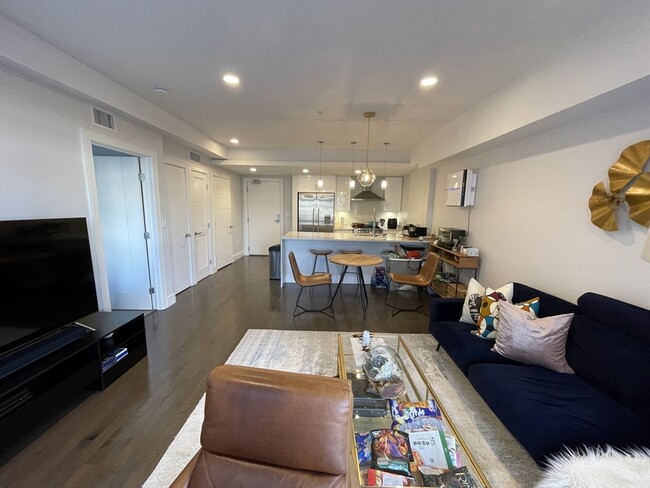 Building Photo - 262 Monsignor O'Brien Hwy