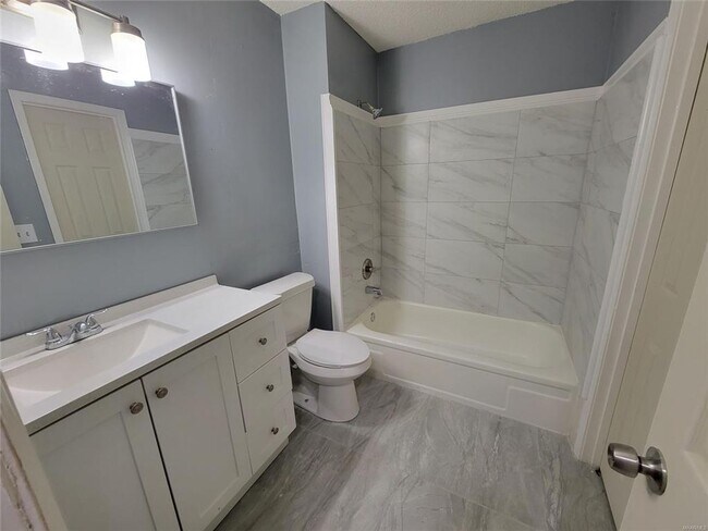 Building Photo - Section8 Accepted