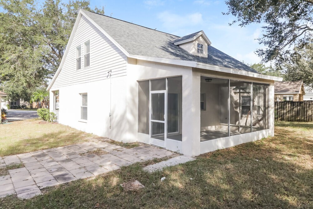 Building Photo - 605 Back Water Ct