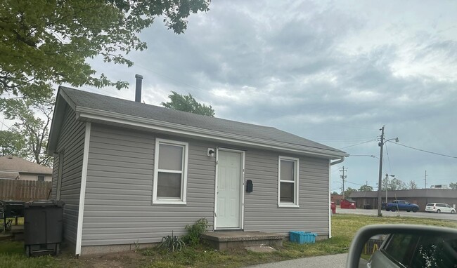 Building Photo - 736 N 3rd St