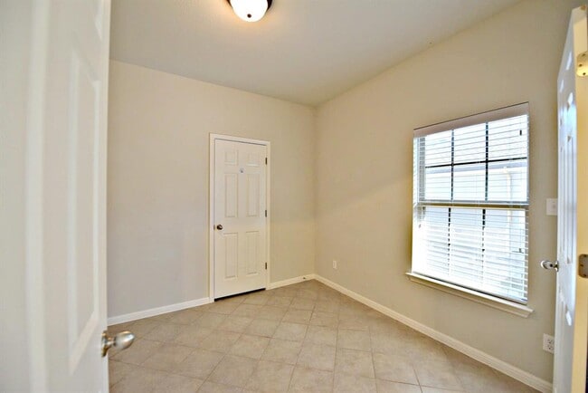 Building Photo - 1900 Little Elm Trail